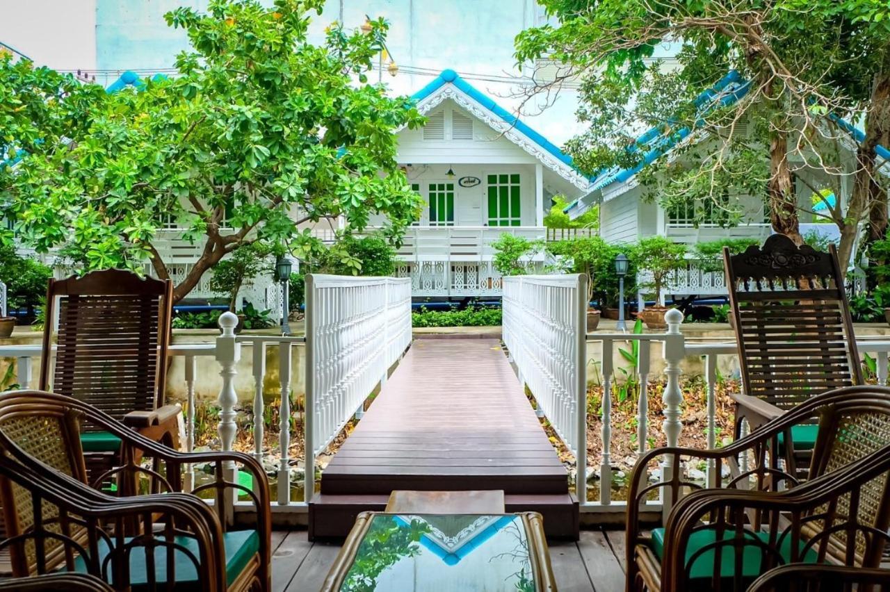 Baan Luang Harn Hotel Ayutthaya Bagian luar foto